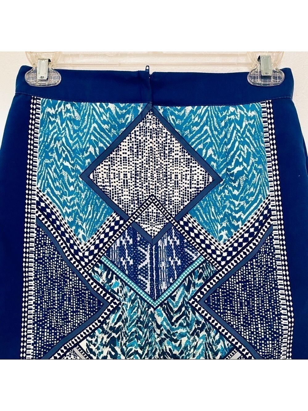 Geometric Pattern Blue Teal and Off White Mini Skirt - Picture 7 of 15